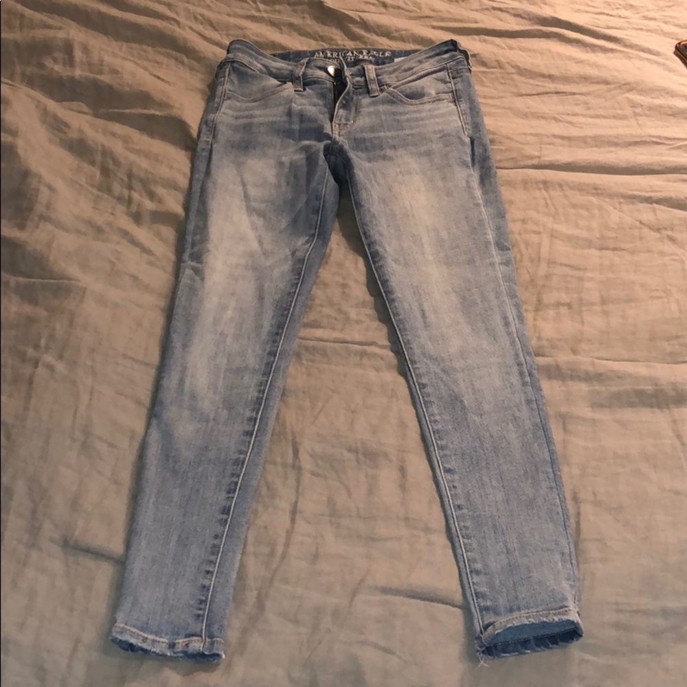 Light wash AE skinny jeans/jeggings